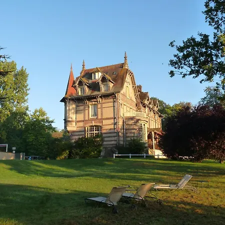 Hotel Château De La Râpée