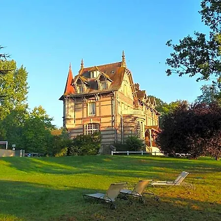 Chateau De La Rapee Restaurant 3*