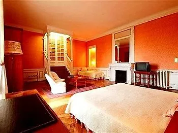 Chateau De La Rapee Restaurant Bazincourt-sur-Epte