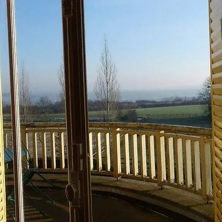 Hotel Château De La Râpée 3*