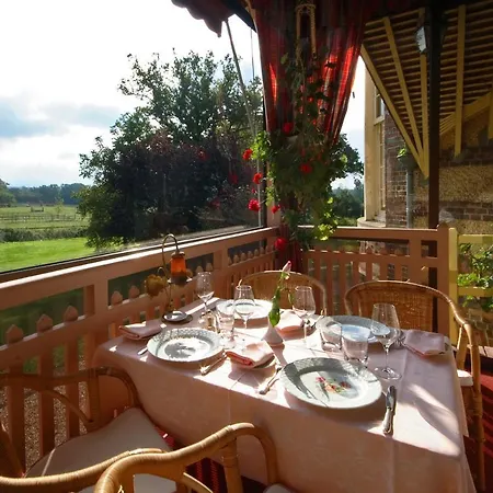 Chateau De La Rapee Restaurant 酒店 伊帕特河畔巴泽科特